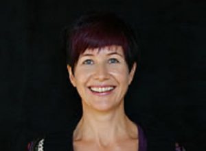 Courses: Angelika Wolf